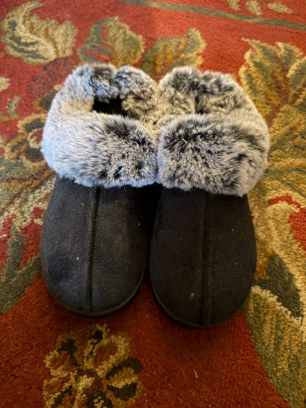 Cozy Black Faux-Fur Lined Women's Slippers